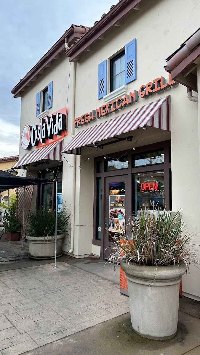 Costa Vida Fresh Mexican Grill